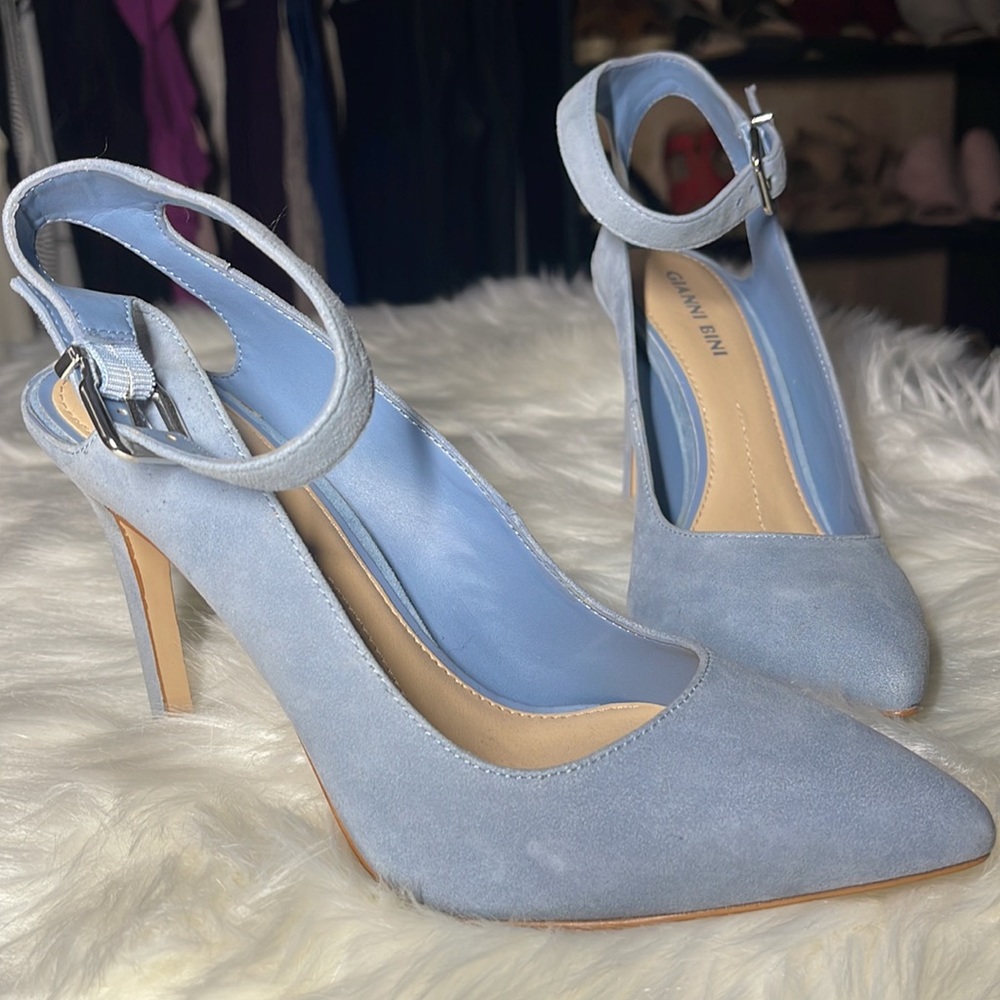 Light blue Gianni Bini stiletto heels